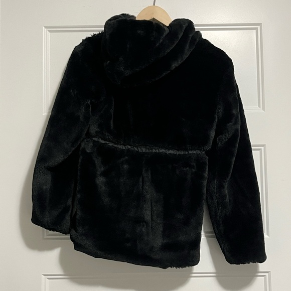 THE NORTH FACE Girls' Reversible Mossbud Swirl Parka, TNF Black Large - Picture 6 of 11